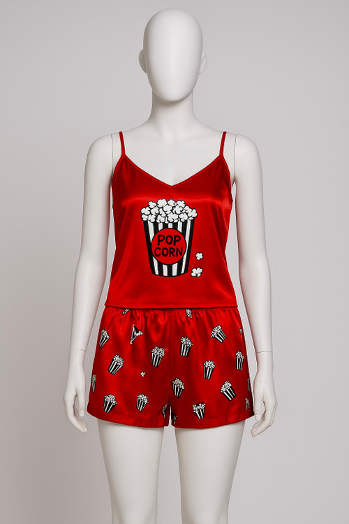 ست تاپ و شلوارک ساتن تن مانکن