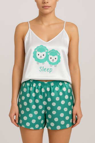 ست تاپ و شلوارک ساتن تن مانکن