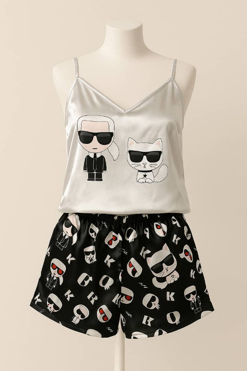 ست زنانه مدل تاپ و شلوارک جنس ساتن امریکایی، تن مانکن